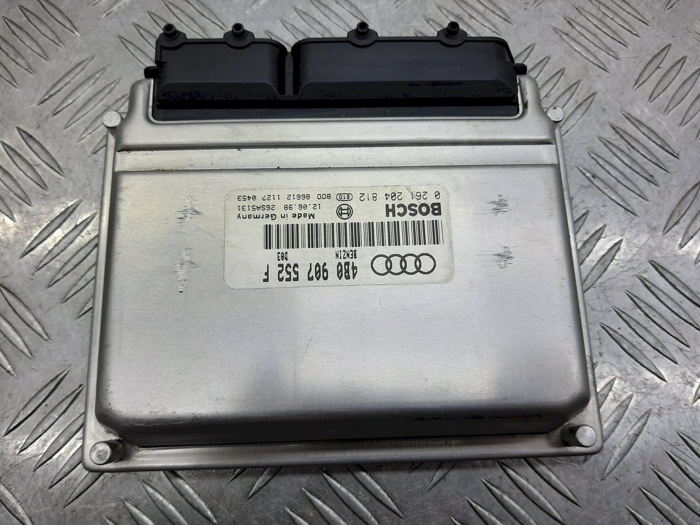 Блок управления ЭБУ (двигателя) - Audi A4 B5 (1994-2001)