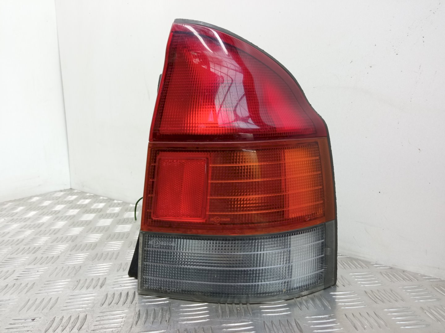 Фонарь - Mazda 323 BJ (1998-2003)