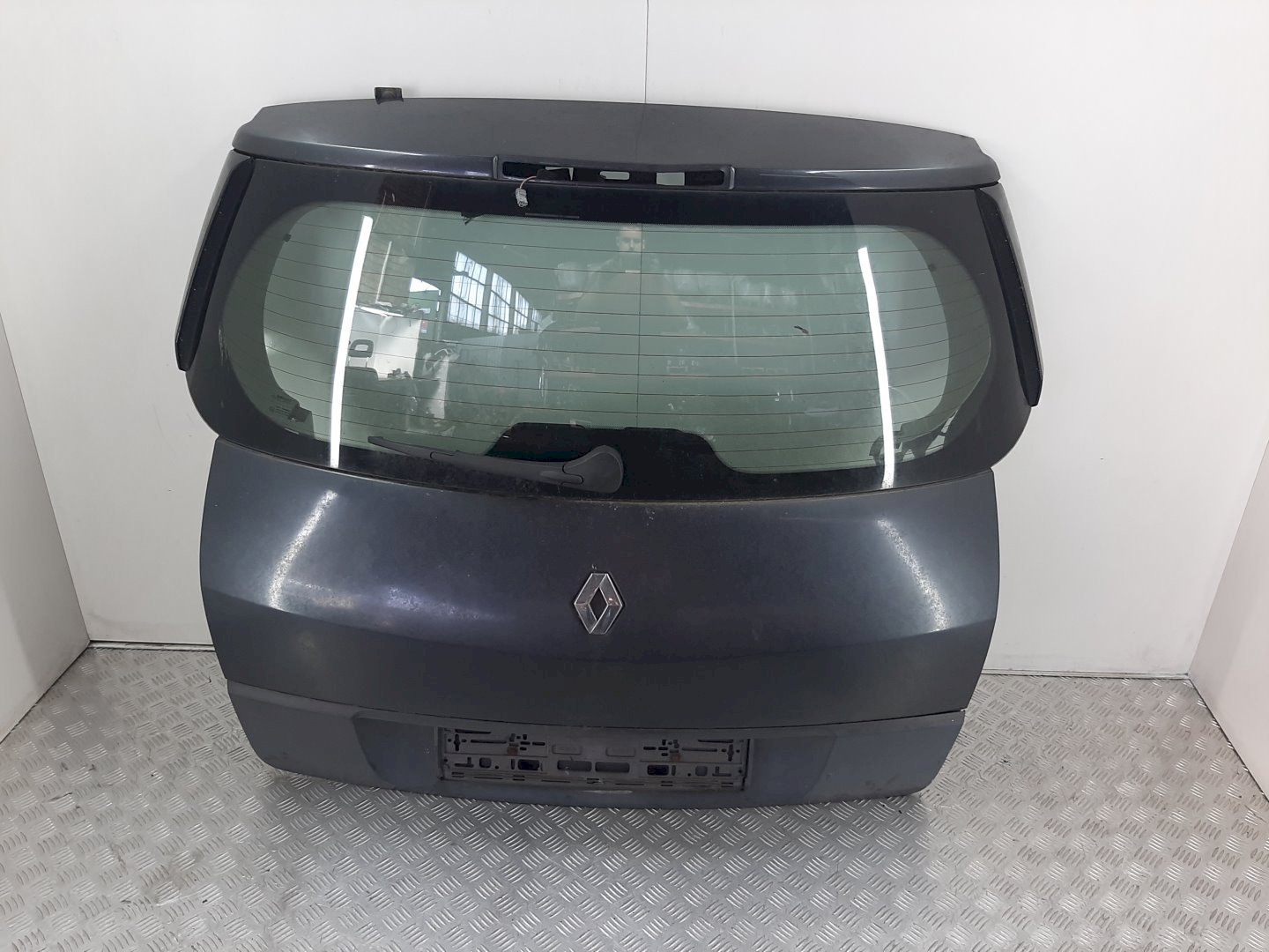 Крышка багажника - Renault Scenic (2003-2009)