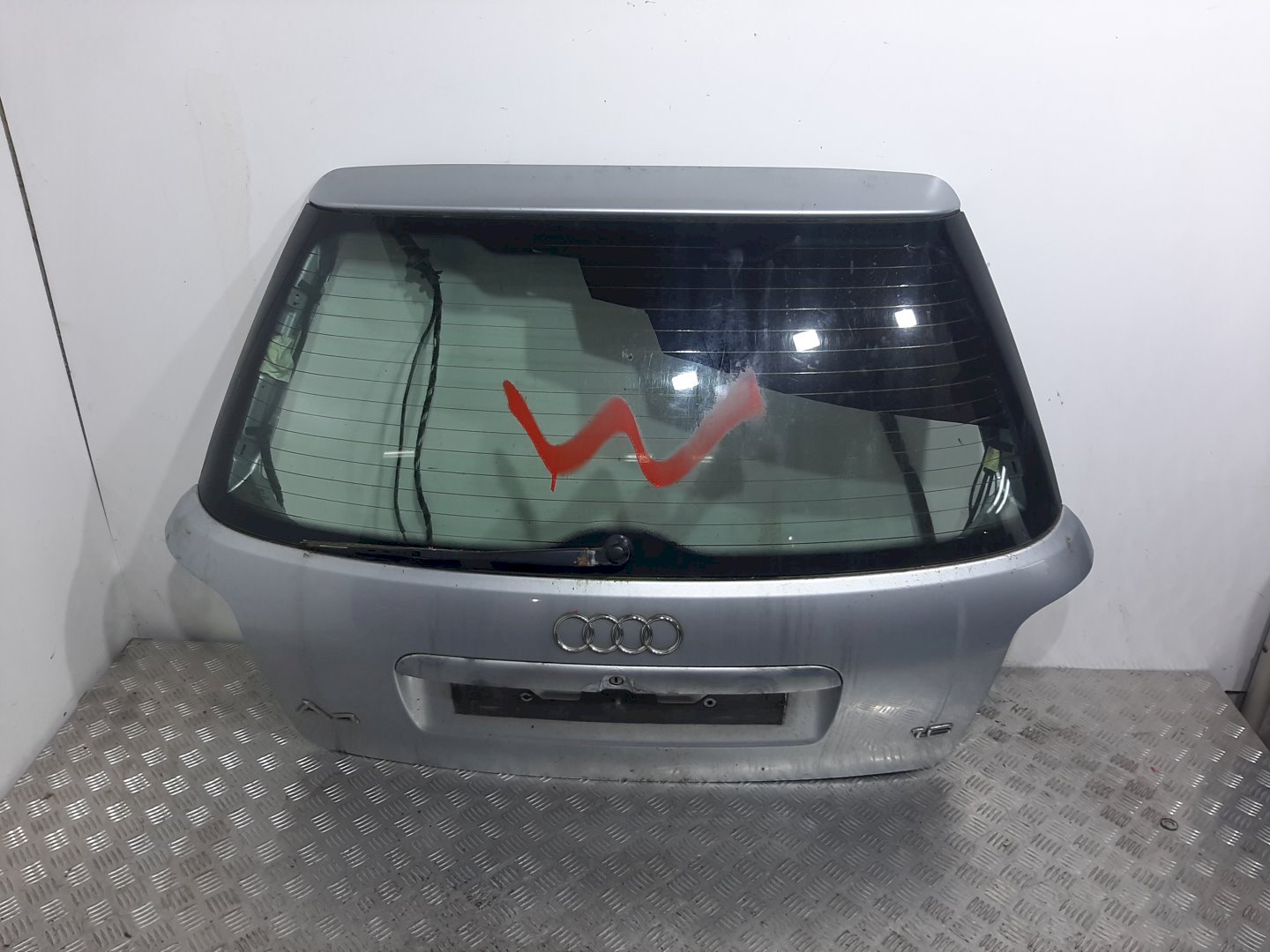 Крышка багажника - Audi A4 B5 (1994-2001)