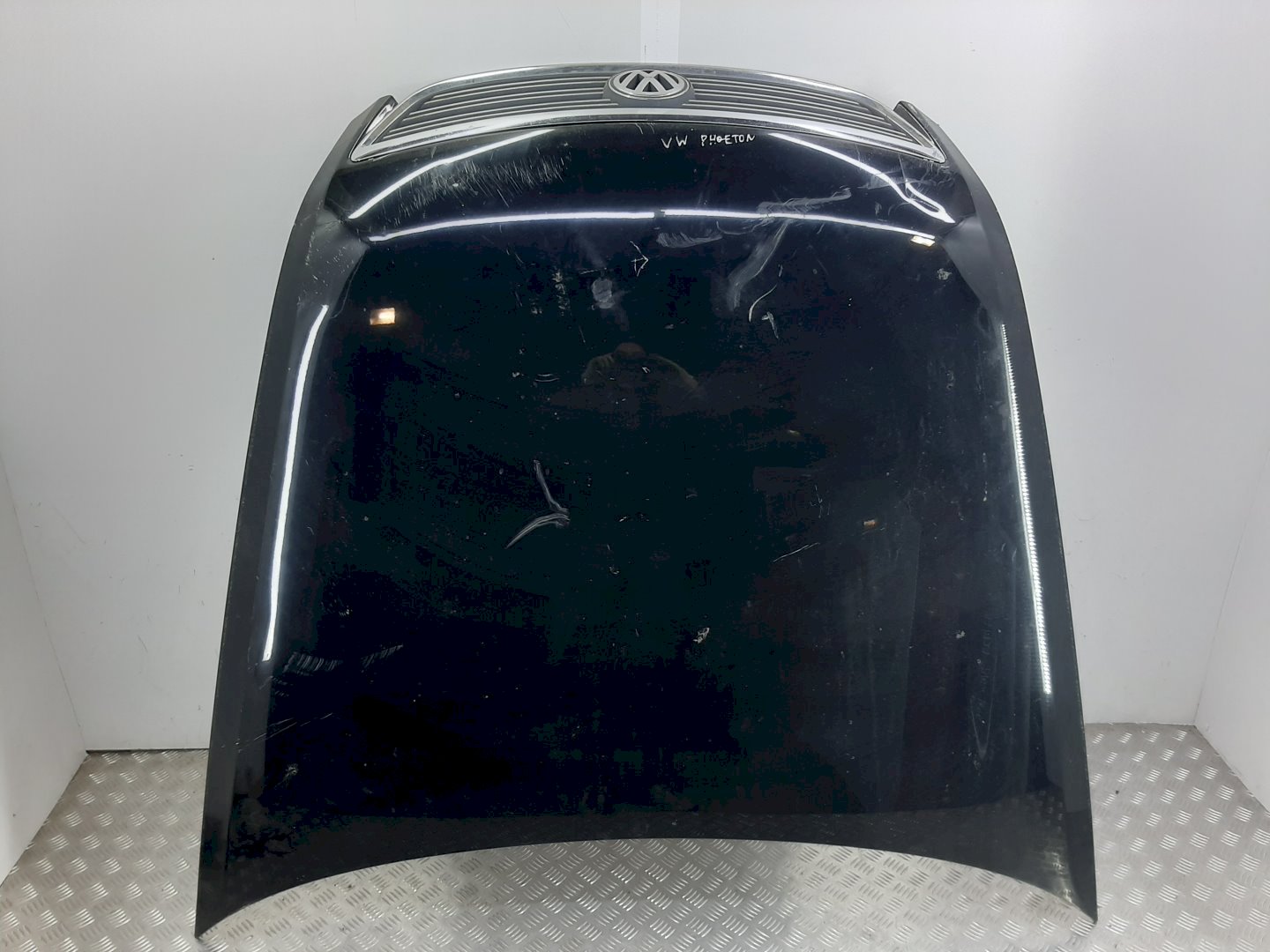 Капот - Volkswagen Phaeton (2002-2010)