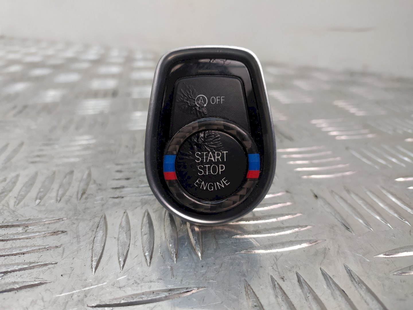 Кнопка Start/Stop - BMW 1 F20-F21 (2011-2015)